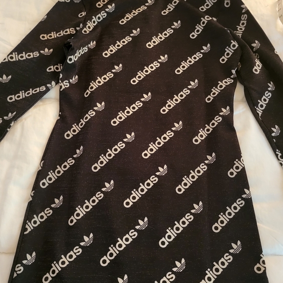 Adidas metallic logo dress black/white size M & L available - Picture 14 of 15